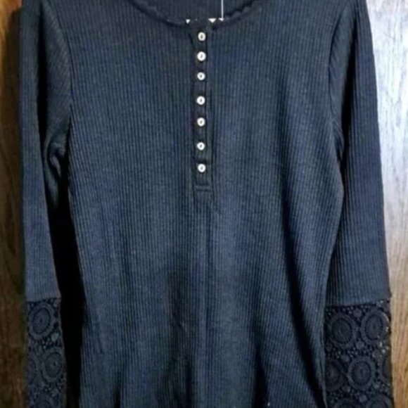 BUNDLE Nwt Doe & Rae BlouseS  Womens Pullover Top Black Ribbed Top w Lace MEDIUM - Picture 3 of 5